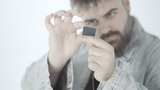 Paradox Button by Julio Montoro and Ultrabello - Trick